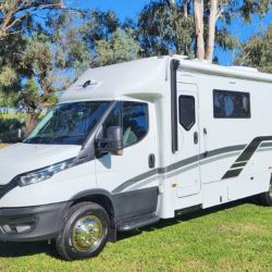 3-280SL-MH-front-LHS-WEB