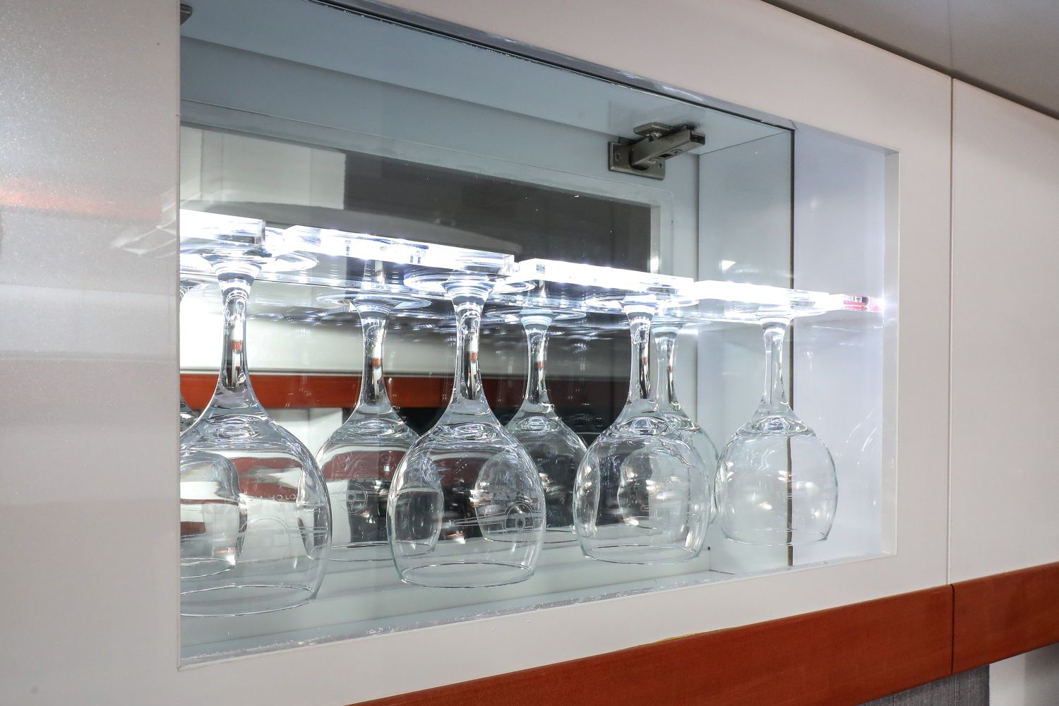 Wine glass cabinet